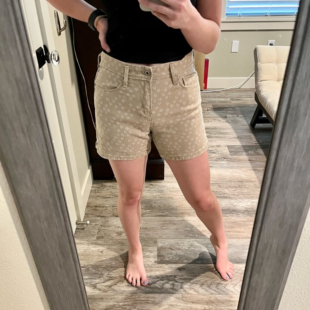 Levi’s High Rise Shorts